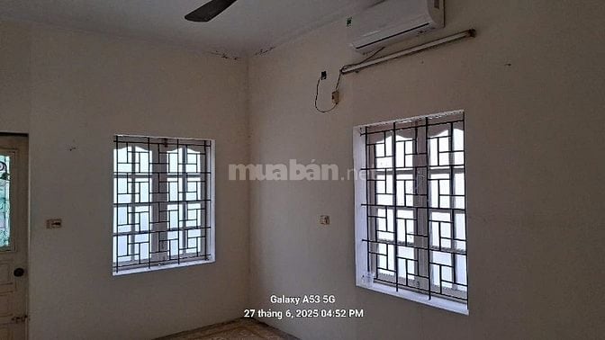 Căn hộ 90m2, tầng 2,TT phố Yên Bái 1,có 3 ngủ,2WC, nhà mới sơn sửa đẹp