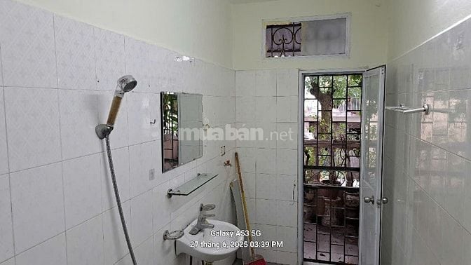Căn hộ 90m2, tầng 2,TT phố Yên Bái 1,có 3 ngủ,2WC, nhà mới sơn sửa đẹp