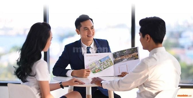 Nhân viên kinh doanh đang là ngành nghề khá thu hút người lao động ứng tuyển