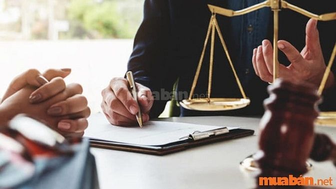 Xem xét tính pháp lý của ngôi nhà