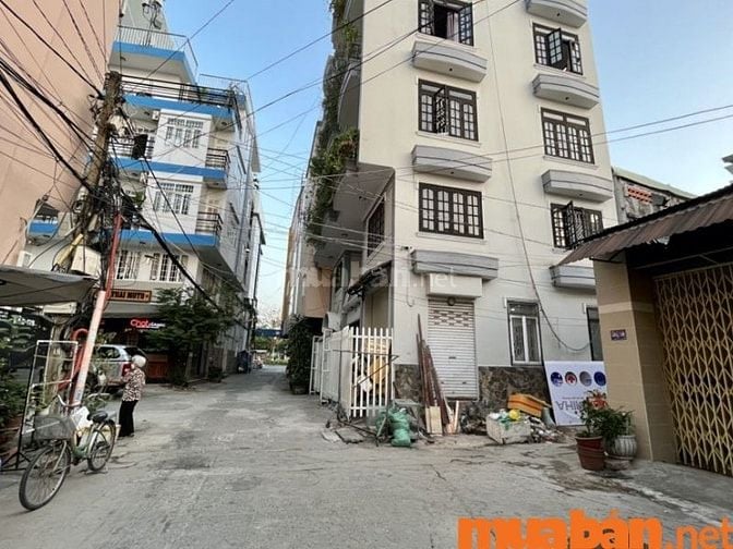 Những nhà nằm ở vị trí đẹp, mặt ngõ rộng thường có giá bán cao hơn
