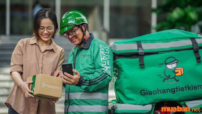 Nhân viên Shipper GHTK có thu nhập từ 9 - 12 triệu đồng/tháng