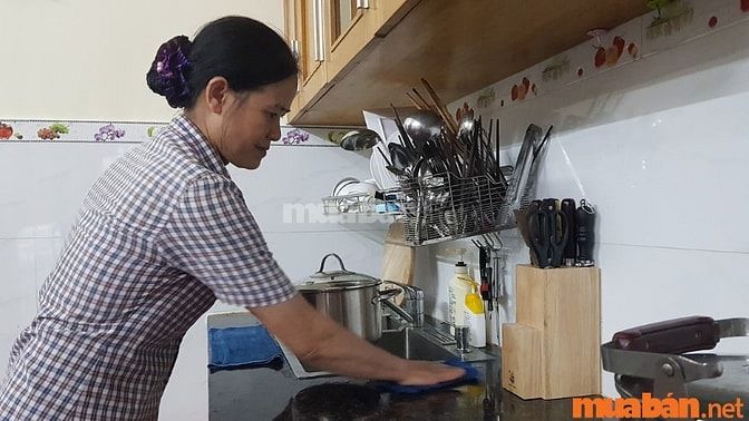 Việc làm giúp việc nhà phù hợp cho phụ nữ trung niên