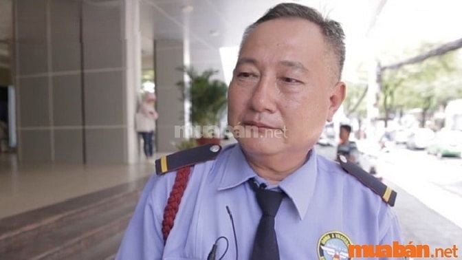 Mức lương hấp dẫn cho bảo vệ trên 60 tuổi