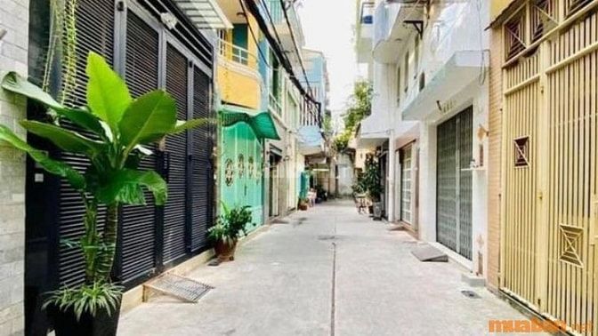Nhà hẻm, ngõ tại quận 1 với không gian yên tĩnh