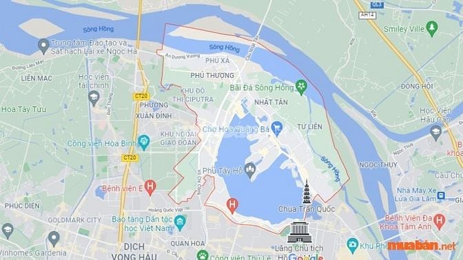  Với vị trí địa lý thuận lợi và phong cảnh đẹp, Tây Hồ thu hút nhiều người dân