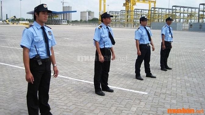 Nhân viên bảo vệ