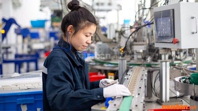 Công nhân sản xuất