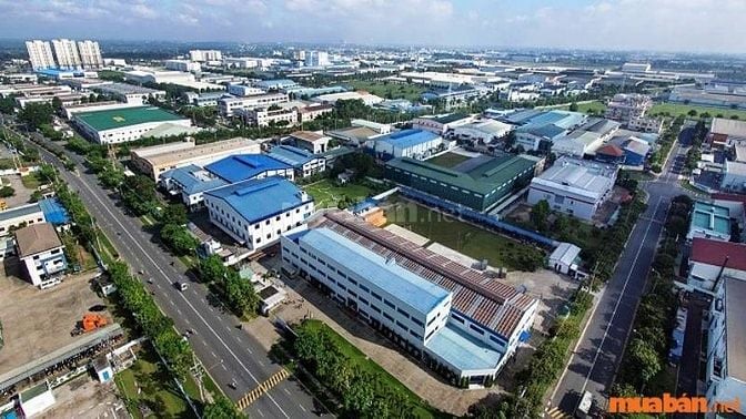 Tại quận 12 có nhiều doanh nghiệp và khu công nghiệp