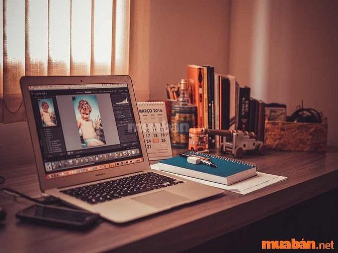 Thợ Photoshop đang làm một công việc hot hiện nay