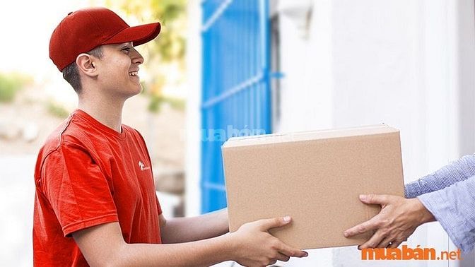 Công việc giao hàng sáng sớm thu hút nhiều bạn sinh viên ứng tuyển