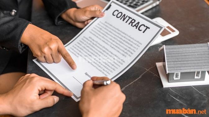 Hãy đọc thật kỹ các điều khoản trong hợp đồng