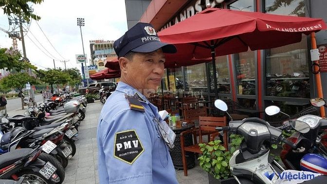 Việc làm bảo vệ cho người trên 60 tuổi