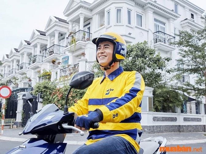 Tài xế giao hàng là một việc làm part time cho sinh viên quận 9