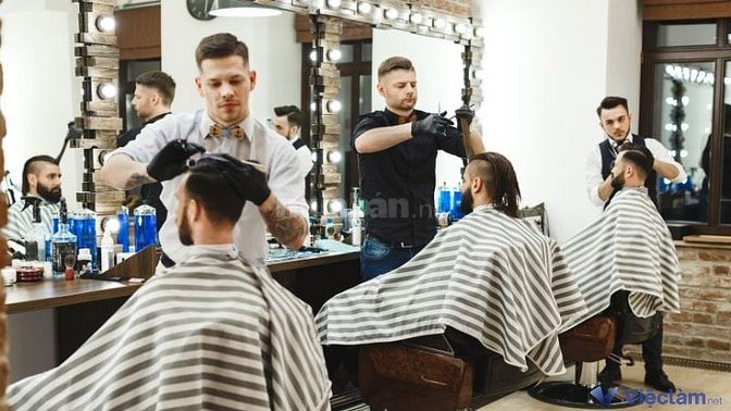  Nghề Barber cắt tóc chủ yếu cho nam giới