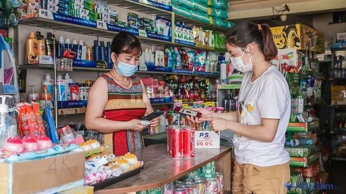 Tuyển người phụ bán tạp hoá