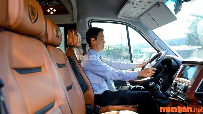 Nhu cầu tuyển dụng lái xe sân bay Tân Sơn Nhất hiện nay