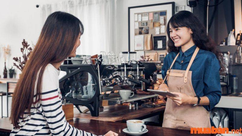 Nhân viên phục vụ cafe cần có kỹ năng giao tiếp