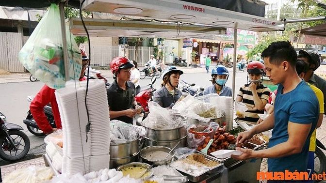 Nhân viên bán xôi cần có kỹ năng giao tiếp tốt