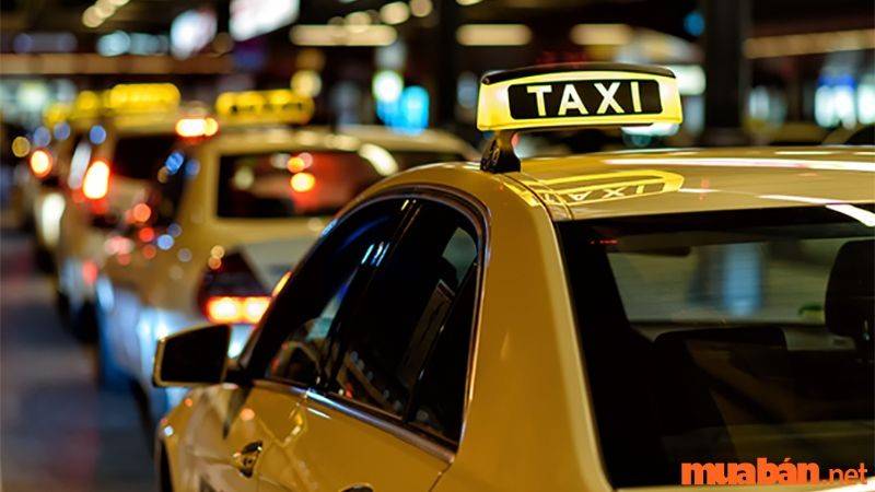 Tuyển lái xe taxi chạy khoán