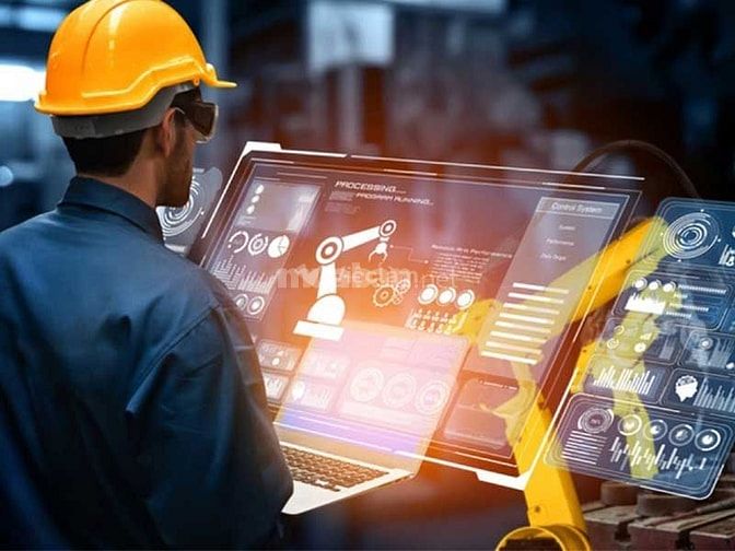Quản lý sản xuất chịu trách nhiệm giám sát hoạt động sản xuất