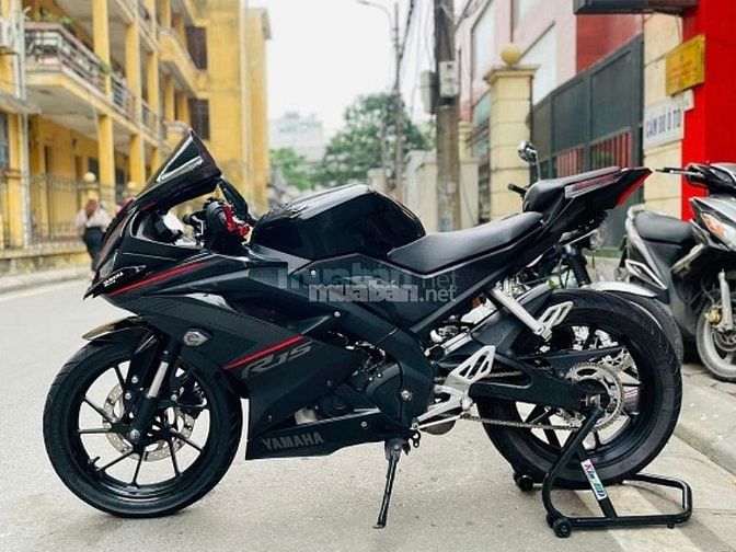 Moto R15 V3 cũ được nhiều người yêu thích