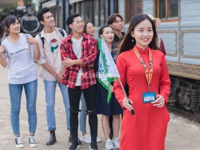 Việc làm hướng dẫn viên du lịch