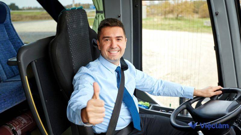 Lái xe khách cần duy trì sự tỉnh táo trên đường dài