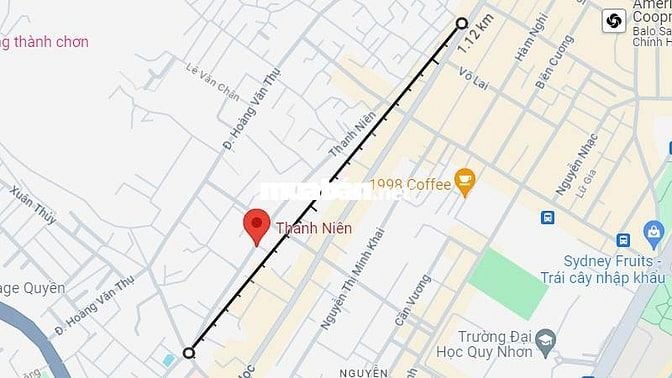 Đường Thanh Niên nằm ở vị trí đắc địa với nhiều tiện ích xung quanh