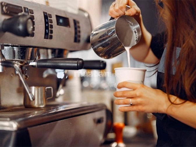 Pha chế là việc làm thêm quận 7 buổi tối phù hợp dành cho sinh viên
