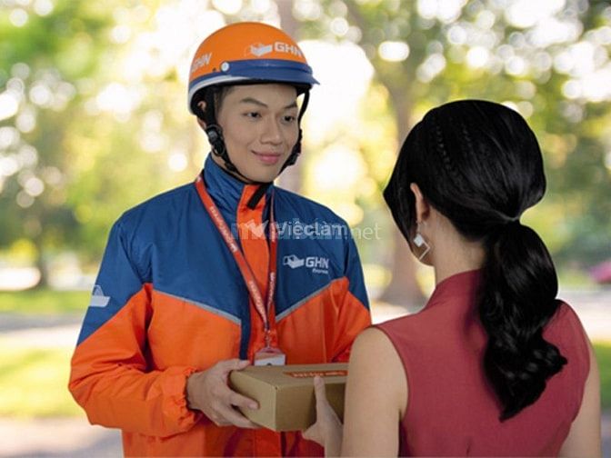 Nhân viên giao hàng là việc làm thêm có thu nhập khá