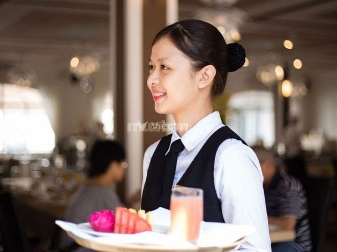 Phục vụ là công việc làm theo giờ phổ biến tại TPHCM 