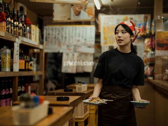 Nhân viên phục vụ