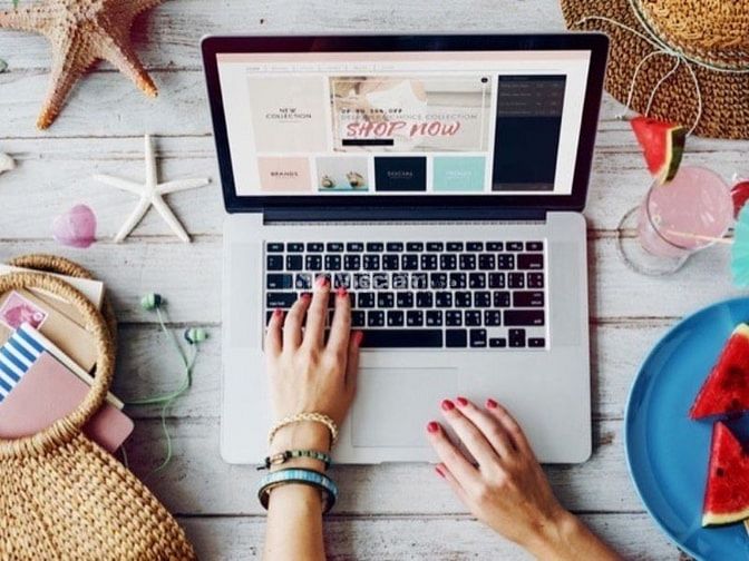 Công việc bán hàng online cũng là lựa chọn phù hợp với học sinh 15 tuổi