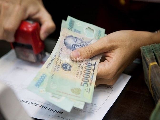Xem xét mức lương phù hợp 