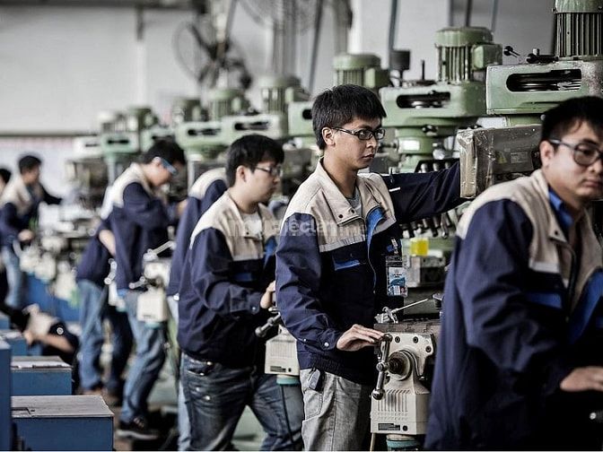 Công nhân sản xuất sẽ làm việc trong các nhà máy, xí nghiệp
