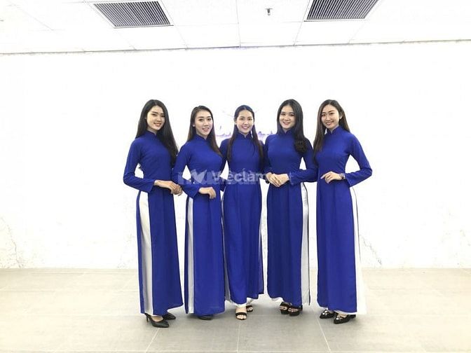 Lễ tân là công việc yêu cầu ngoại hình  Lễ tân là công việc yêu cầu ngoại hình