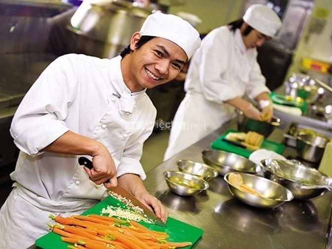 Nhân viên phụ bếp