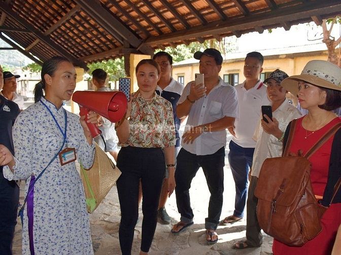 Hướng dẫn viên du lịch là công việc thời vụ mang lại thu nhập hấp dẫn nhất tại Vũng Tàu
