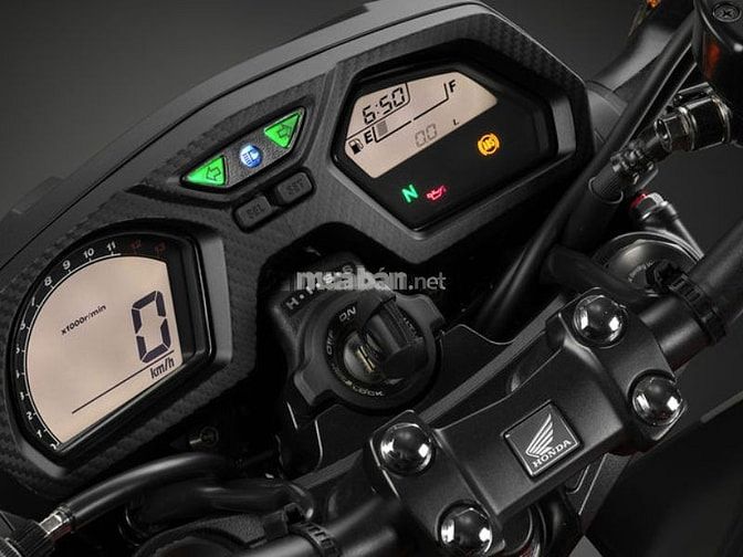 Honda CB650F được trang bị nhiều tiện ích hiện đại