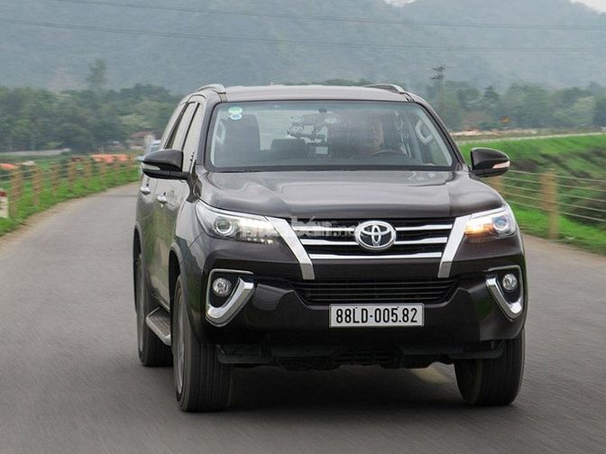 Xe Fortuner 2017 có loại động cơ xăng và động cơ dầu