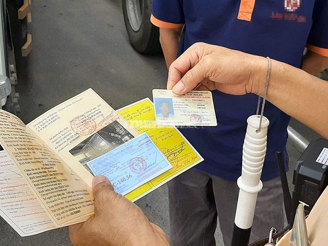Kinh nghiệm khi mua xe 7 chỗ cũ