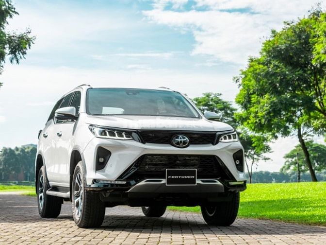 Toyota Fortuner là lựa chọn cực kỳ đáng chú ý trong phân khúc xe 7 chỗ cũ