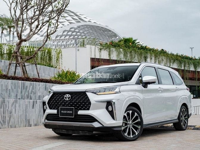 Nhu cầu mua bán xe 7 chỗ giá từ 400 đến 500 triệu