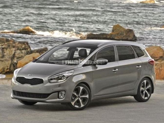 Xe 7 chỗ giá từ 400 đến 500 triệu là KIA Rondo G-AT 2016