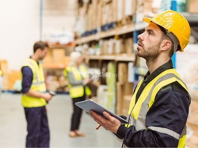 Nhân viên làm kho thời vụ