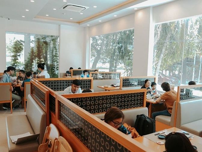 Những nhà hàng thu hút nhiều khách ghé đến 