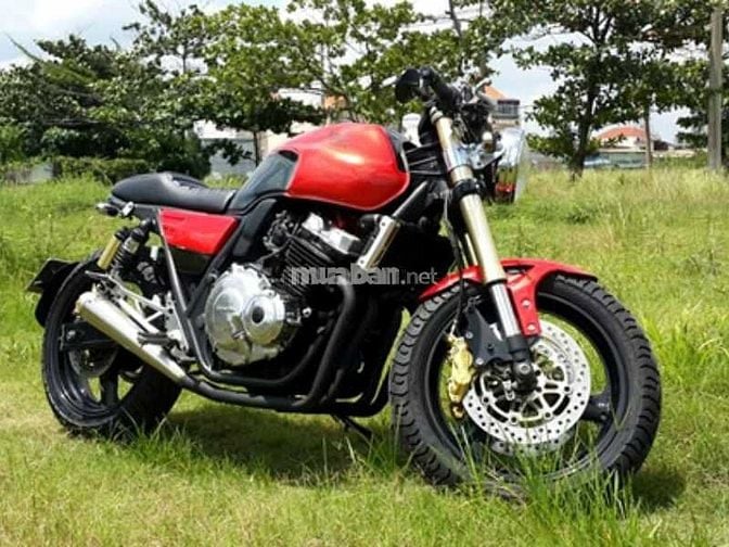  CB400 Super Four