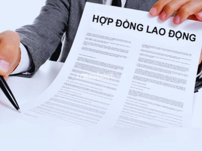 Đọc kỹ hợp đồng lao động trước khi ký