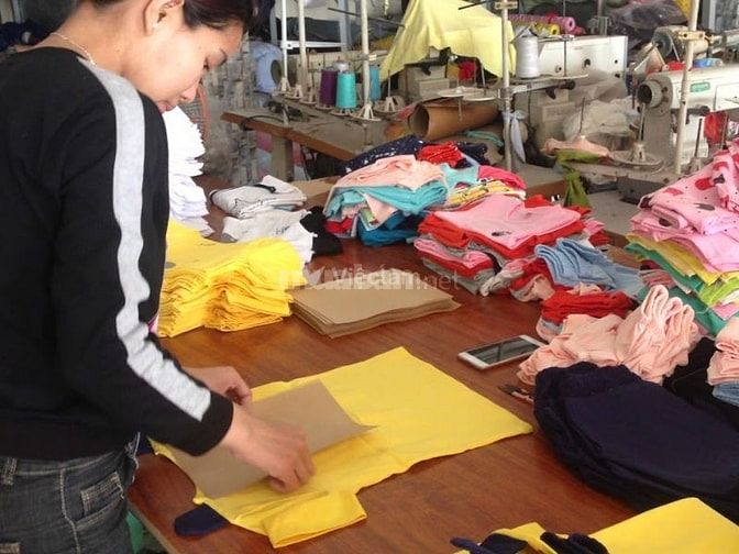 Cẩn thận, tỉ mỉ là những yếu tố quan trọng để trở thành một nhân viên đóng gói tốt